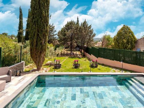 Gambar di galeri bagi Villa in Callian with Heated Pool and Golf Nearby, cleaning included di Callian