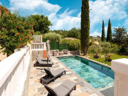 Gambar di galeri bagi Villa in Callian with Heated Pool and Golf Nearby, cleaning included di Callian