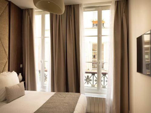 Elegant apartment - 2BR- 6P- Gare Saint Lazare, cleaning included