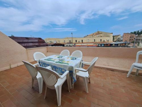 Appartement 2 pièces en duplex, proche plage, parking privé - FR-1-326-861