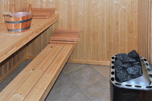 Gallery image of Ferienhaus mit Sauna am Duemmer See, cleaning included in Dümmer
