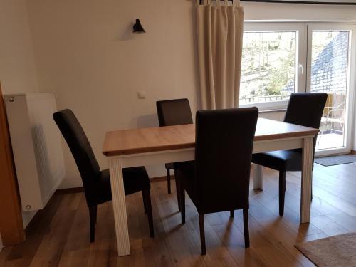 Gallery image of gemütliche Ferienwohnung in Kaifenheim, cleaning included in Kaifenheim