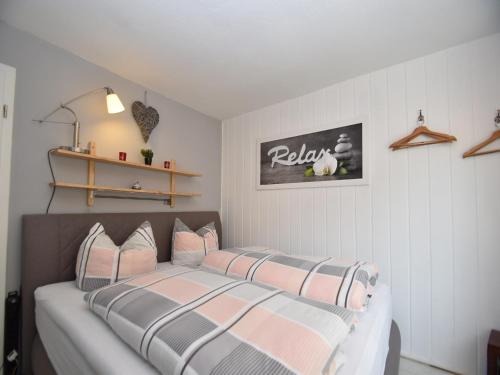 Φωτογραφία από το άλμπουμ του Bungalow in Wernigerode, cleaning included σε Hasserode