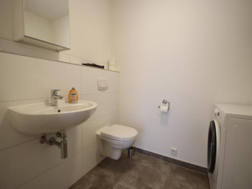 Gallery image of Bauernhaus am Plauer See mit Kamin, cleaning included in Zarchlin