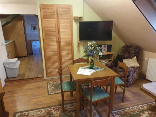 Gallery image of Ferienwohnung im Luckaitztal Gosda, cleaning included in Zwietow