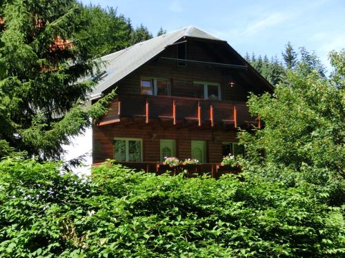 Gambar di galeri bagi Spacious Stay Near Trails, cleaning included 