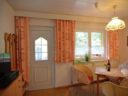 Fotografie z fotogalerie ubytování Spacious Stay Near Trails, cleaning included 