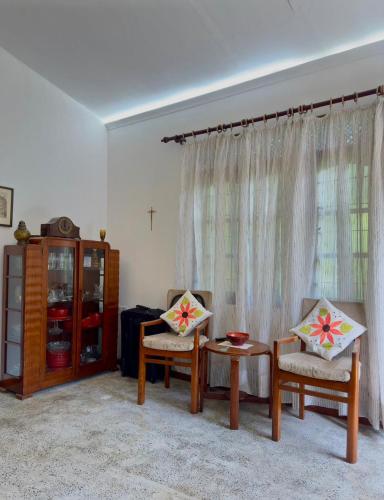 Χώρος καθιστικού στο Mango Villa