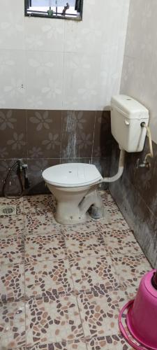 Ένα μπάνιο στο Vaishali Lodge