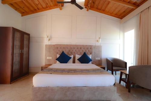 Postel nebo postele na pokoji v ubytování Hushvan Resorts
