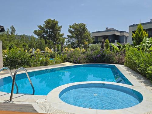Πισίνα στο ή κοντά στο Beysvillas - B
