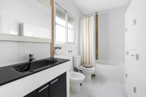 Relaxing Fuengirola Stay with Pool Access