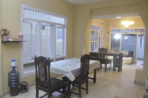 Гостиная зона в Arwana Inn