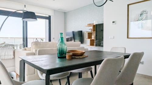 SUNSET CLIFFS horizon apartment