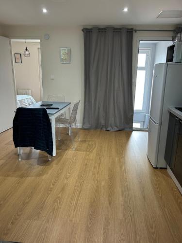 Gallery image of T3 - 2 Chambres et BZ - Vieux Vichy in Vichy