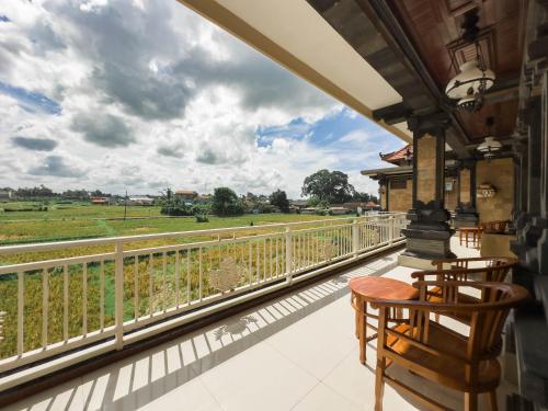 Μπαλκόνι ή βεράντα στο Tiara Guest House Ubud