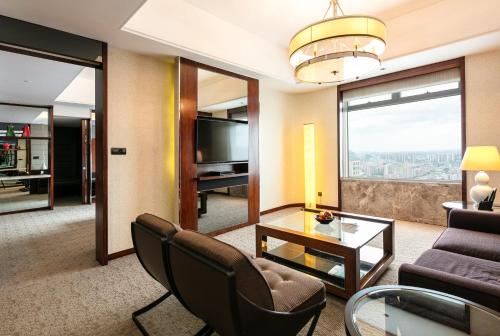 InterContinental Foshan by IHG - Free Shuttle Bus to Canton Fairにあるシーティングエリア