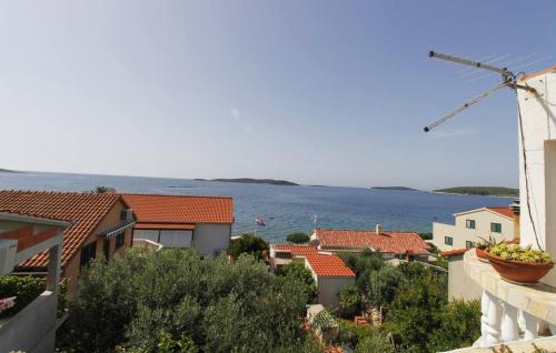 Two Bedroom Amazing Apartment In Milna