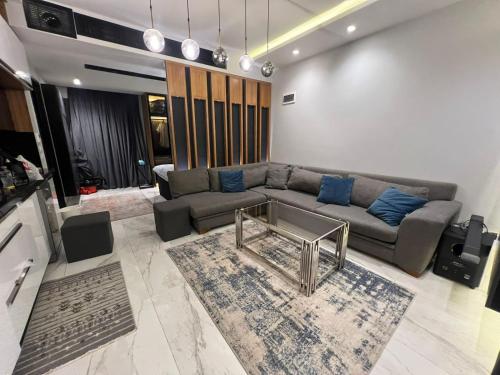 Luxury furnished studio- Westtown Beverly Hills