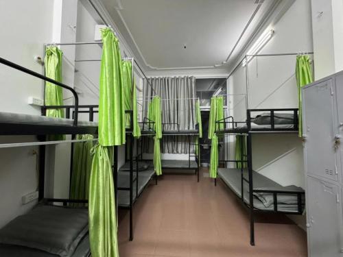 Ένα ή περισσότερα κρεβάτια σε δωμάτιο στο Nhung Bach House