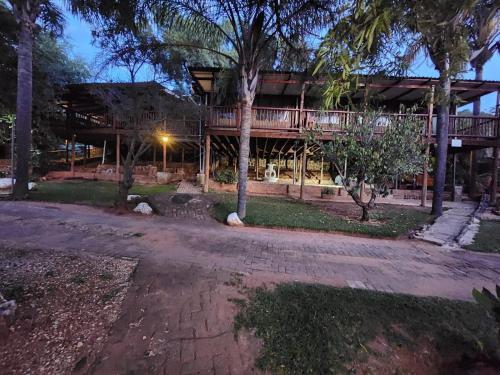 Φωτογραφία από το άλμπουμ του N4 Guest Lodge σε Ράστενμπεργκ