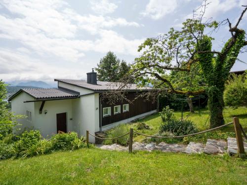 Gemütliche Ferienwohnung mit Terrasse und Seeblick