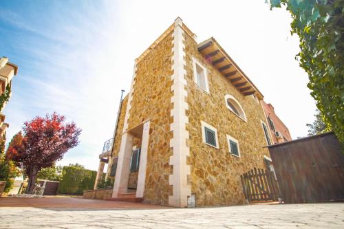 Fotografie z fotogalerie ubytování Villa Petit Lujo v destinaci Badia Gran