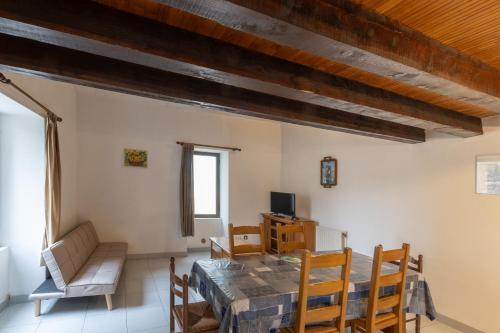 Posezení v ubytování Les Sources Gîte La Grange