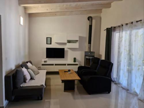 Dalani House