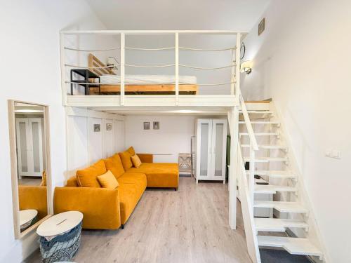 CS7 Csányi Apartment