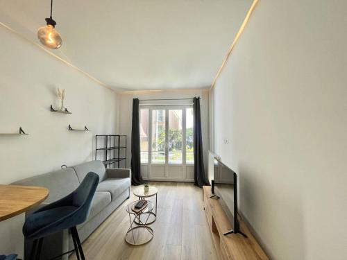 Nice Signature Andrioli