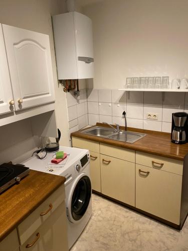 MonteurzimmerKING Leipzig-West 주방 또는 간이 주방