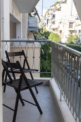 Fresh 2 bdrm Apt in Koukaki