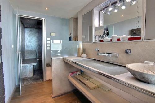 Ένα μπάνιο στο Penthouse de charme