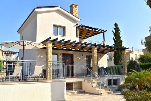 Villa Anastasia Sandy Beach Villas - Heated Private Overflow Pool - Games Room - Private Beach Area