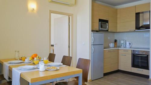 Dapur atau dapur kecil di Обзор Бийч - Obzor Beach