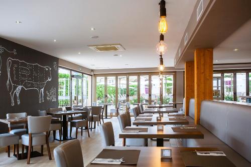 Restaurant ou autre lieu de restauration dans l'établissement BQ Can Picafort Hotel