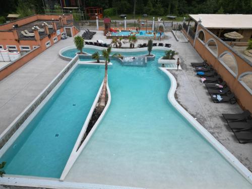 Photo de la galerie de l'établissement Camping Domaine de Senaud, à Albon