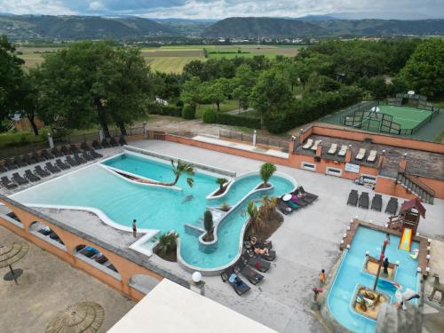 Photo de la galerie de l'établissement Camping Domaine de Senaud, à Albon