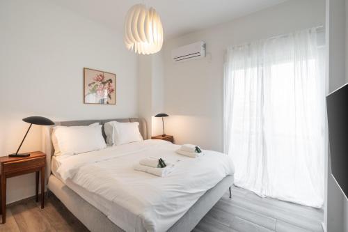 2BD Apt in Petralona Near Metro