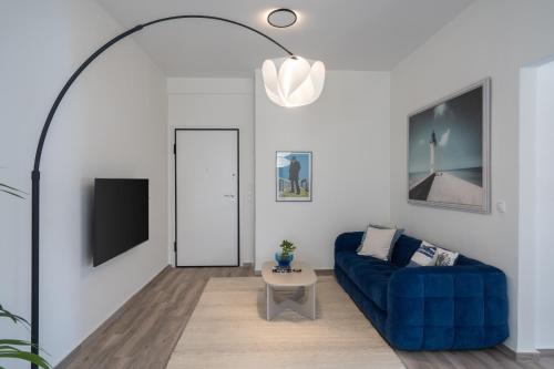 2BD Apt in Petralona Near Metro