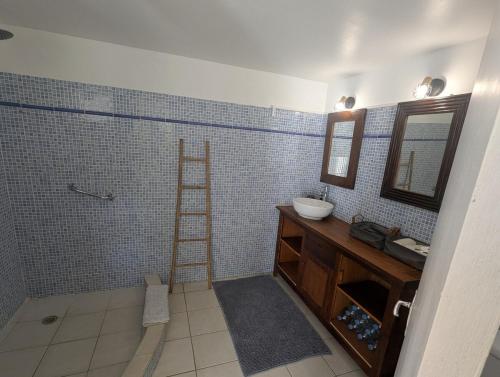 Photo de la galerie de l'établissement Carrefour entre mer et montagne, à La Celle-sous-Gouzon