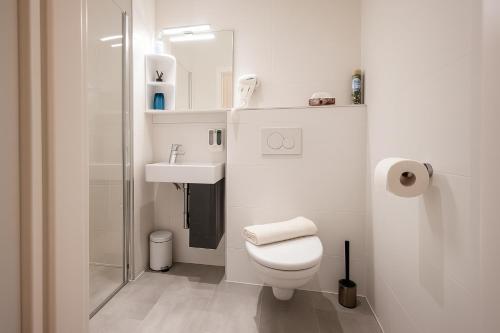 Un baño de DAINN Apartments Schönbrunn