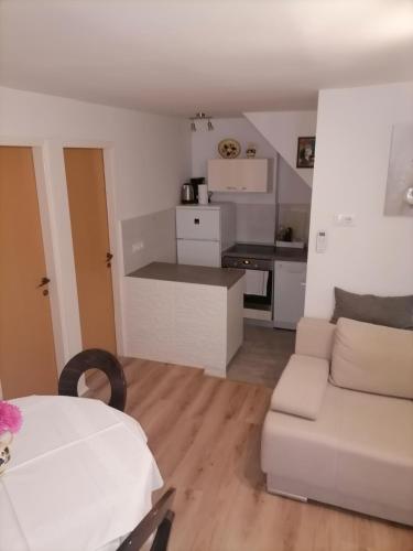 Apartment Mira
