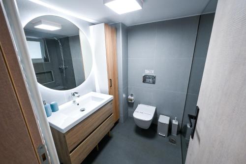 Koukaki Modern Living
