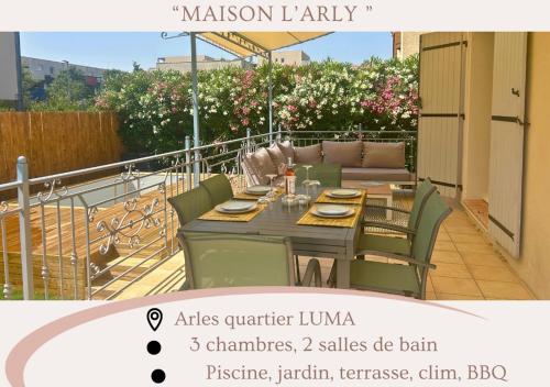 Maison LARLY Arles Swimming pool