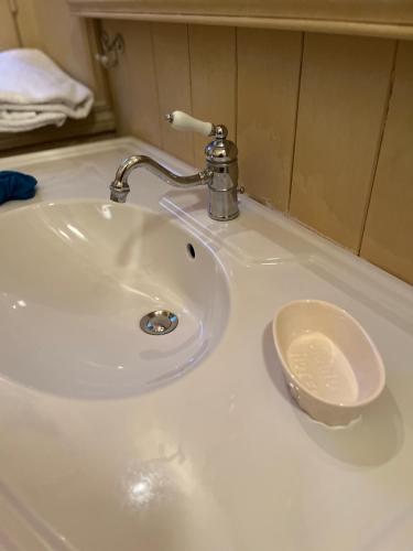 Chambres d'hôtes Manoir Ker-Huellaにあるバスルーム