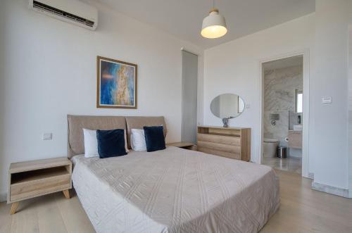 Ένα ή περισσότερα κρεβάτια σε δωμάτιο στο Avalon 1 Villa 14