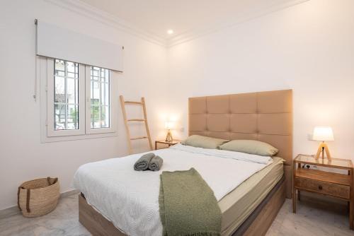 Azul on the New Golden Mile 1min walk from beach by Allstay