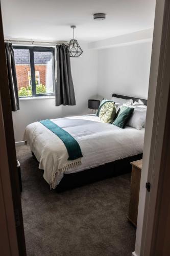 Amazing 2BR Apt Sofa Bedにあるベッド